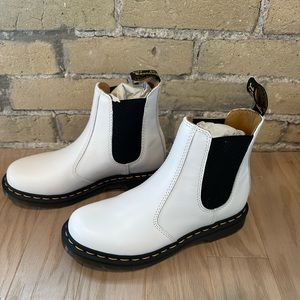Dr Martens 2976 Quad Platform Women’s White Chelsea Boots - brand new in box